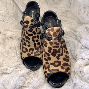 Calvin Klein heels size 6 dyed fur leopard print. Great condition!